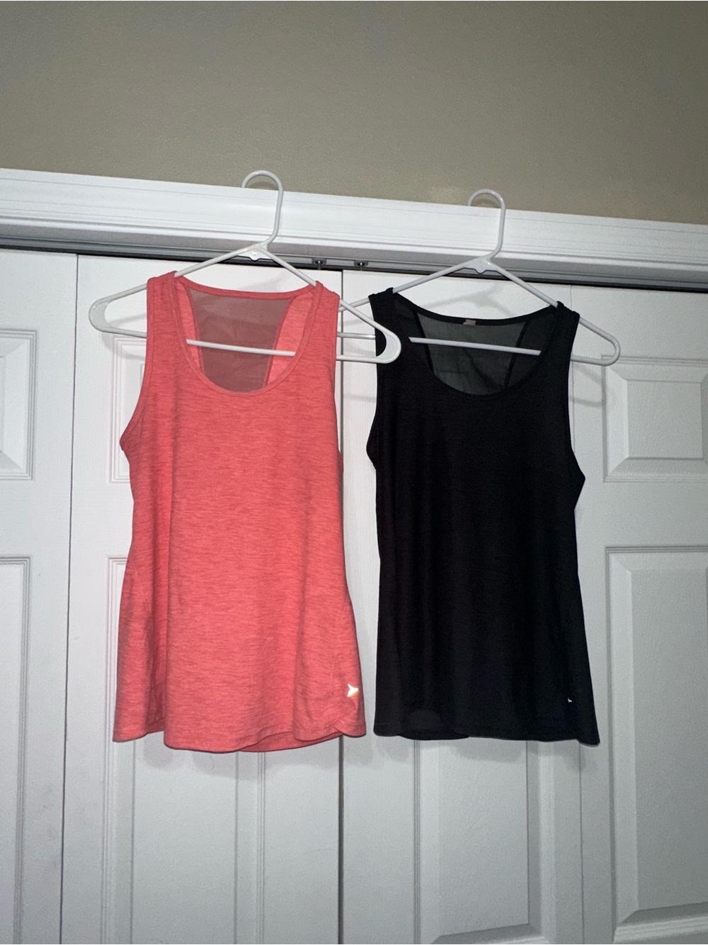 Old Navy Active Mesh-Back Performance Tank Tops - Coral Pink & Dark Gray
